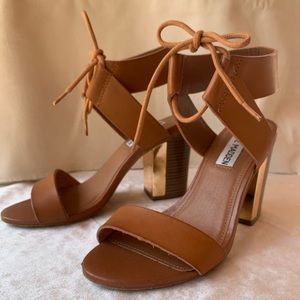 Steve Madden tan block heel